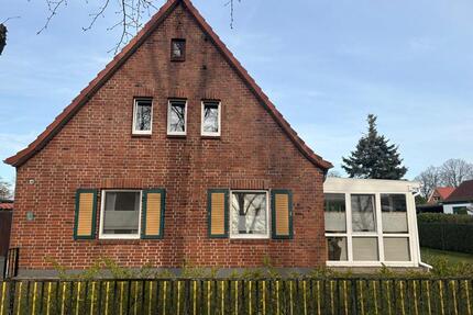 Verkaufe ein Einfamilienhaus - 225.000,00&nbsp;EUR Kaufpreis, ca.&nbsp; 93,00&nbsp;m&sup2; in Parchim (PLZ: 19370)