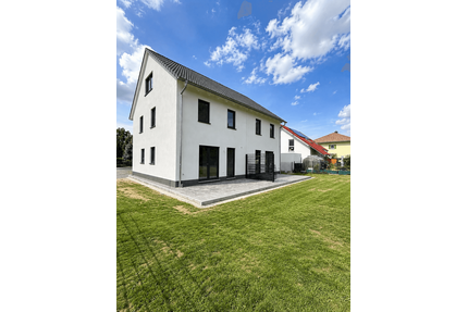 Haus zum Kaufen in Naunhof 493.000,00 € 123 m²