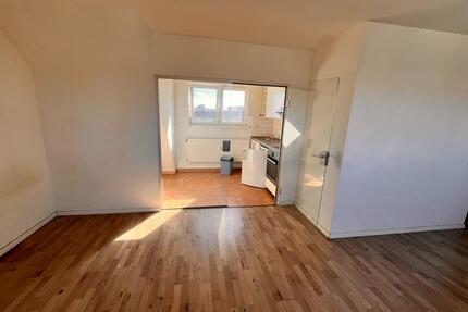 Domblick - Schicke 1,5-Zimmer Wohnung im 5. OG in Köln Altstadt &