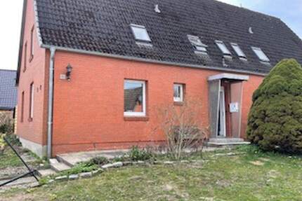 Doppelhaushälfte in Hollenbek bei Sterley