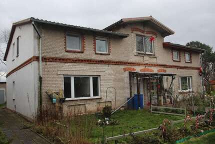 Haus zum Kaufen in Bartelshagen II 280.000,00 € 262 m²