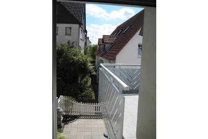 Helle 3,5-Zi.-DG-Wohnung mit Balkon & EBK – frisch renoviert - Wendlingen am Neckar