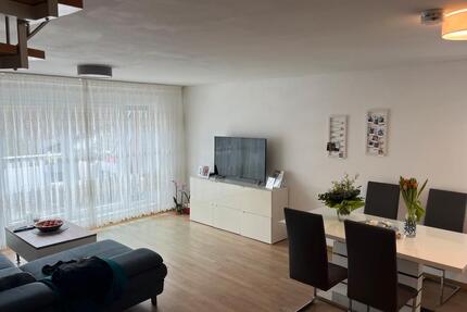 Helle 4-Zimmer-Wohnung mit Loggia in Unkel zu vermieten
