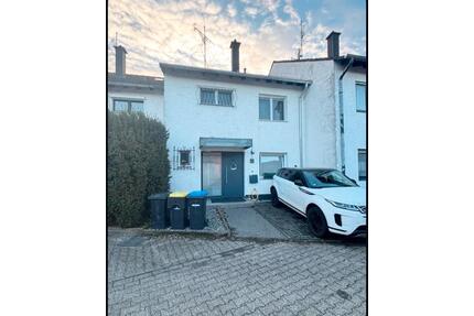 Provisionsfrei saniertes und bezugsfertiges Reihenhaus - Krefeld Gellep-Stratum