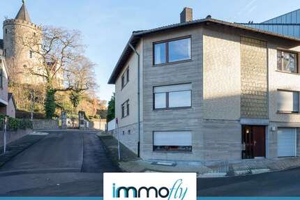 Haus zum Kaufen in Herzogenrath 349.000,00 € 209 m²