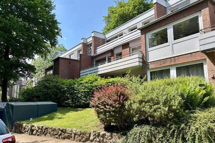 Groß Flottbek - Vermietete 2 Zimmer ETW mit großzügigem Balkon und Tiefgaragen-Stellplatz - Hamburg