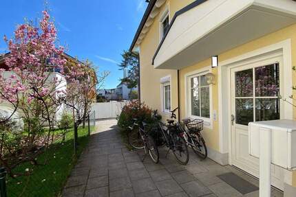 Wohnraum auf zwei Ebenen: Gartenwohnung mit zwei Terrassen, flexiblem Souterrain & S-Bahn-Anbindung - München Allach-Untermenzing