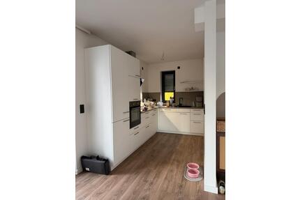 Schöne 2-Zimmer Wohnung mit Balkon und Terasse - Windeck