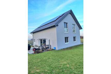 Landkreis Hildesheim, Schellerten OT Dingelbe - Neuwertiges Passiv-EFH mit großem Grundstück