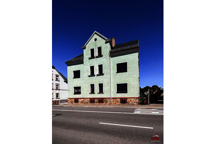 Haus zum Kaufen in Oelsnitz 275.000,00 € 392 m²