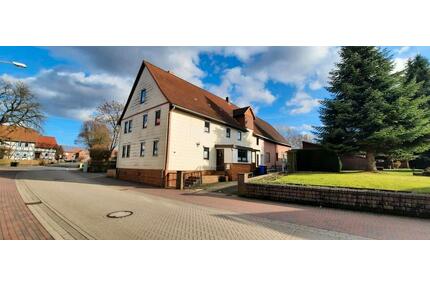 2 Familien Haus - 250.000,00&nbsp;EUR Kaufpreis, ca.&nbsp; 220,00&nbsp;m&sup2; in Dransfeld (PLZ: 37127)
