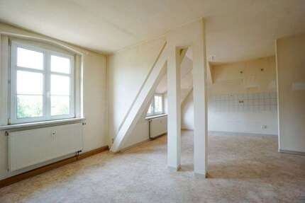 Wohnung zum Mieten in Plauen 220,98 € 43.5 m²