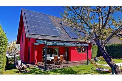 Rarität in der Märchensiedlung! Großzügiges Einfamilienhaus mit Wärmepumpe, Solar und Batteriespeicher - Erfurt Windischholzhausen