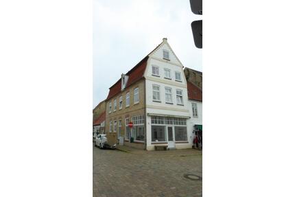 Helle 5-Zimmer-Wohnung in Friedrichstadt