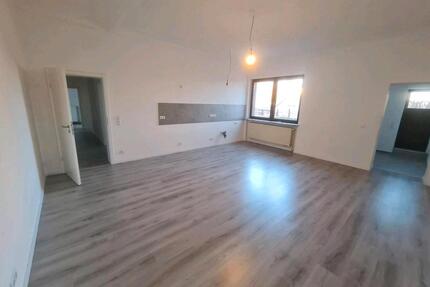 Schöne renovierte Wohnung in 56479 Seck - Hellenhahn-Schellenberg