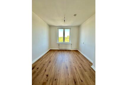 Zimmer in 3er-WG zu vermieten! - 275,00&nbsp;EUR Kaltmiete, ca.&nbsp; 13,00&nbsp;m&sup2; in Bielefeld (PLZ: 33602)