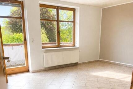 Helle 3-Zimmer-Wohnung mit Balkon - Steimel