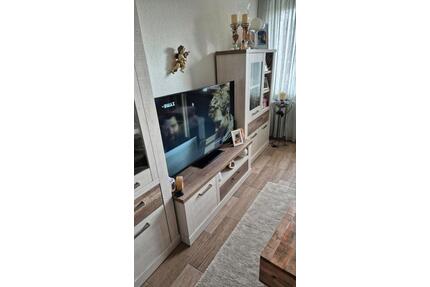 Wohnung 2 Zimmer,Küche, Diele, mit neuem Bad und kleinen Balkon - Stolberg (Rhld.) Büsbach