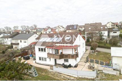 Dieses wunderschönes Einfamilienhaus mit einer Einliegerwohnung sucht Sie als neuen Eigentümer! - Ballendorf