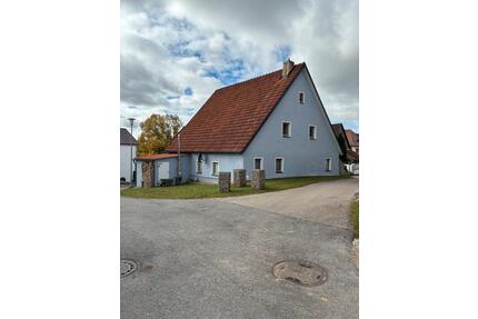 Idyllisches Landhaus von 1810 - 235.000,00&nbsp;EUR Kaufpreis, ca.&nbsp; 116,00&nbsp;m&sup2; in Seubersdorf in der Oberpfalz (PLZ: 92358)