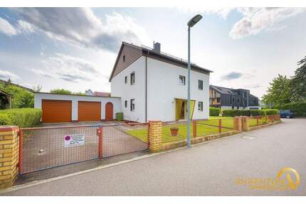 Freistehendes Zwei-Dreifamilienhaus mit 996 m² Grundstück & großem Garten - Regensburg Reinhausen