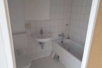 Wohnung zum Mieten in Brandenburg an der Havel 236,00 € 32.46 m²