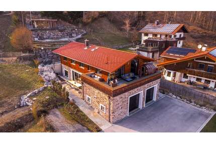 Haus zum Kaufen in Hausham 1.950.000,00 € 229.22 m²