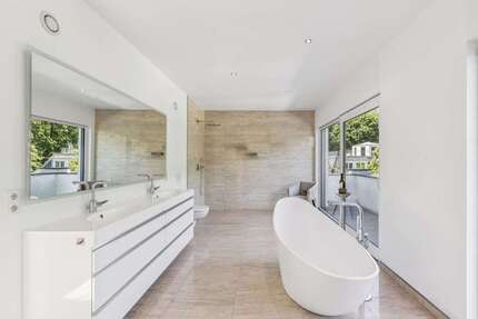 Haus zum Kaufen in Neuenhagen bei Berlin 1.161.000,00 € 215.32 m²