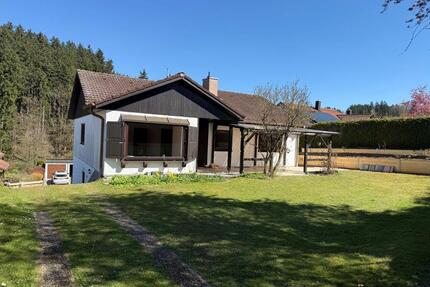 Traumhaftes Einfamilienhaus mit großem Garten in Wartenberg