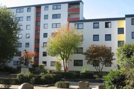 Renovierte 3-Zimmer-Wohnung mit Balkon - Lübeck Sankt Jürgen