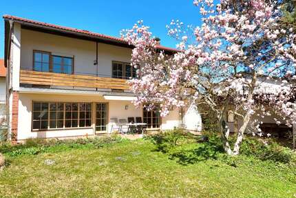 Haus zum Kaufen in Trostberg 680.000,00 € 213 m²