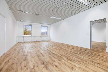 Büro in Neusäß 2.047,14 € 240.84 m²