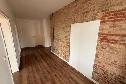 Modernisierte Altbauwohnung zu vermieten in Albersdorf