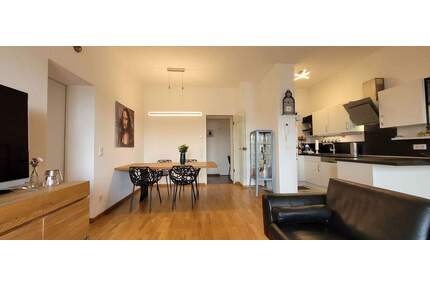 Zeitgenössisches Wohnen in Trier Castelnau (voll möbliert)