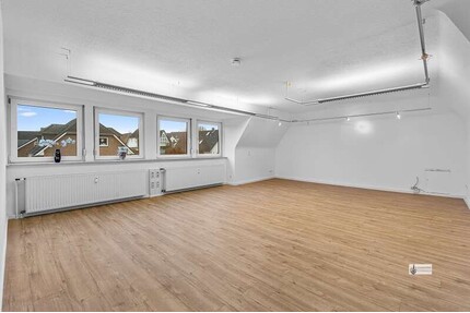 Eigentumswohnung im 2 Fam. Haus auch als Büro nutzbar großer Garten, Sauna, Garage unter 1.500 EURm² - Syke