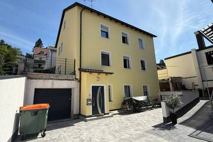 Lukrative Investmentchance: Ganzheitlich vermietetes Mehrfamilienhaus in Schwandorf zu verkaufen