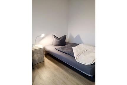 Bad Essen-OT (Nähe NRW), Single-Apartment, teilmöbliert,
