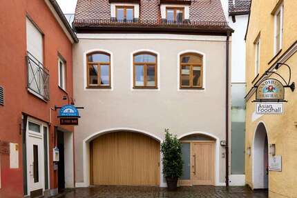 Haus zum Kaufen in Landshut 1.750.000,00 € 235 m²
