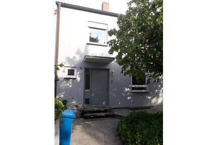 Sonniges ca. 146 qm Reihenmittelhaus, 403 qm zu vermieten - Würzburg Lengfeld