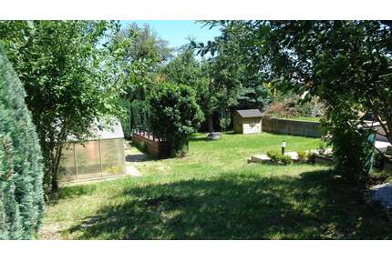 Privatsphäre im Grünen - 429.000,00&nbsp;EUR Kaufpreis, ca.&nbsp; 0,00&nbsp;m&sup2; in Dresden (PLZ: 01159) Naußlitz