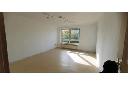 4 Zimmer Wohnung in Marburg - 990,00&nbsp;EUR Kaltmiete, ca.&nbsp; 80,00&nbsp;m&sup2; in Marburg (PLZ: 35039) Biegenviertel