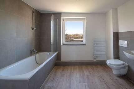 Wohnung zum Mieten in Borna 530,00 € 67 m²