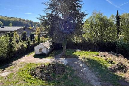 AIGNER - Sonniges Grundstück für Einfamilien- bzw. Zweifamilienhaus in Berg