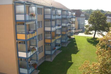 zentrale Lage - 2-R-Wohnung mit Balkon in Meuselwitz (Thür.) - W0680