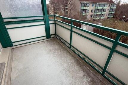 +++ Sonnige 3 Raumwohnung mit Balkon +++ - Bad Lauchstädt