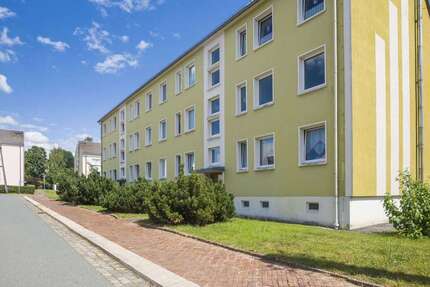 Wohnung zum Mieten in Pausa-Mühltroff 346,20 € 57.7 m²