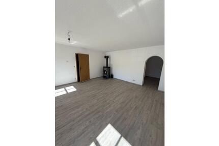 3-Zimmer-Wohnung in Burgtreswitz b. Moosbach, ab sofort verfügbar