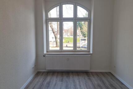 Renovierte 4-Zimmer-Erdgeschosswohnung zu vermieten! - Duisburg Hamborn