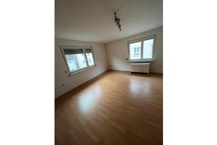 2 Zimmer Wohnung frei - 600,00&nbsp;EUR Kaltmiete, ca.&nbsp; 60,00&nbsp;m&sup2; in Sulz am Neckar (PLZ: 72172)