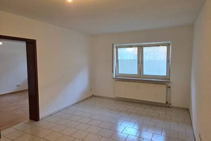 Frisch renovierte 2-Zimmer-Wohnung mit Stellplatz in ruhiger Lage von Birkenheide